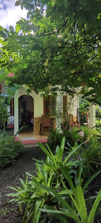 Cabinas Tito Cahuita Zewnętrze zdjęcie
