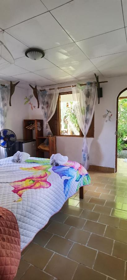 Cabinas Tito Cahuita Zewnętrze zdjęcie